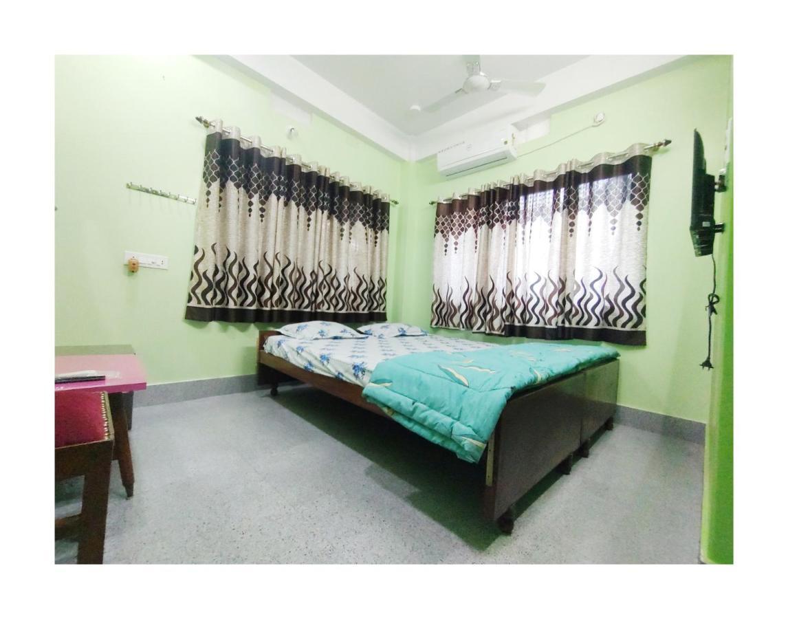 Ujjayanta Homestay Agartala Luaran gambar