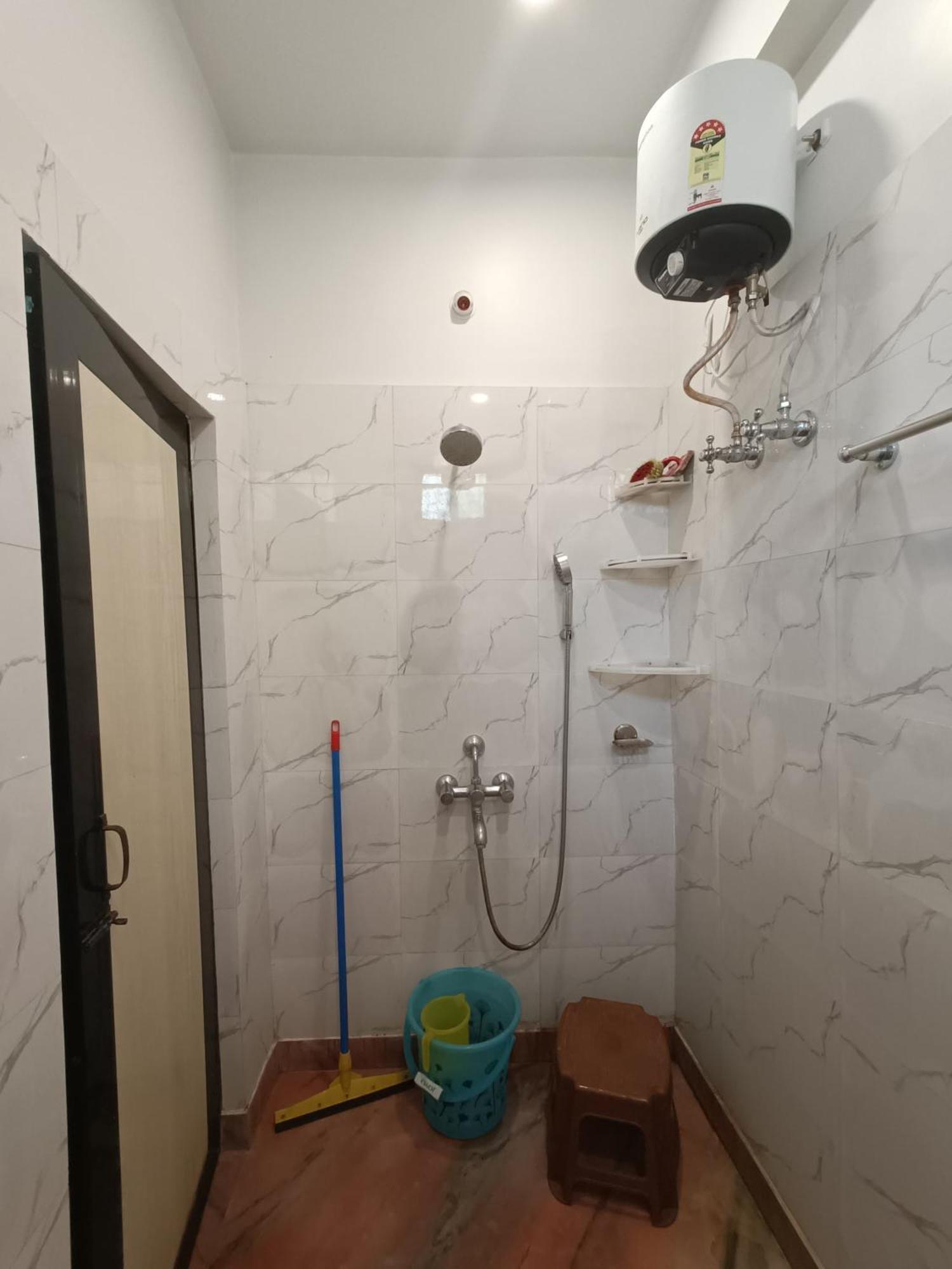 Ujjayanta Homestay Agartala Luaran gambar