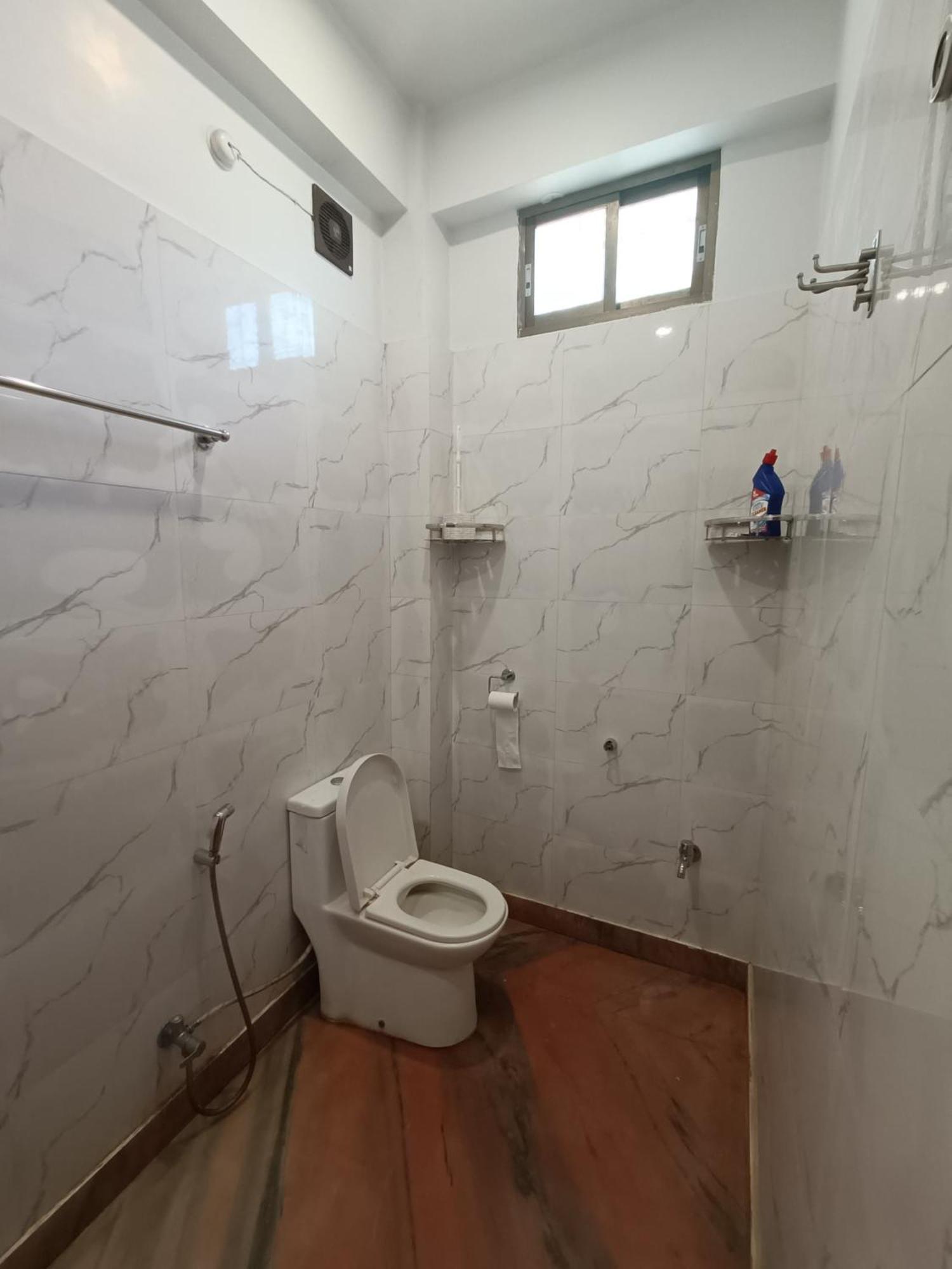Ujjayanta Homestay Agartala Luaran gambar